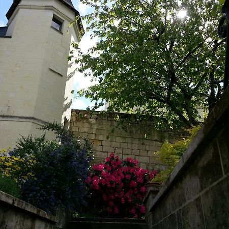 Le Prieure Bed & Breakfast Montsoreau Exterior photo